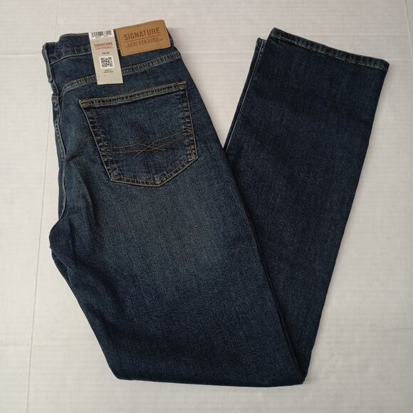Signature by Levi Strauss Other - Signature By Levi Straight Jeans Men's 34x34 Blue Denim Super Flex Fabric